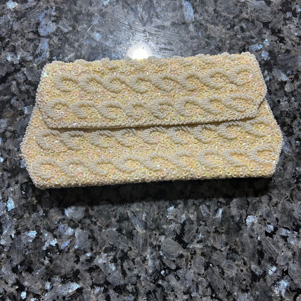 Vintage La Regale Elegant Cream Beaded Evening Clutch Bag